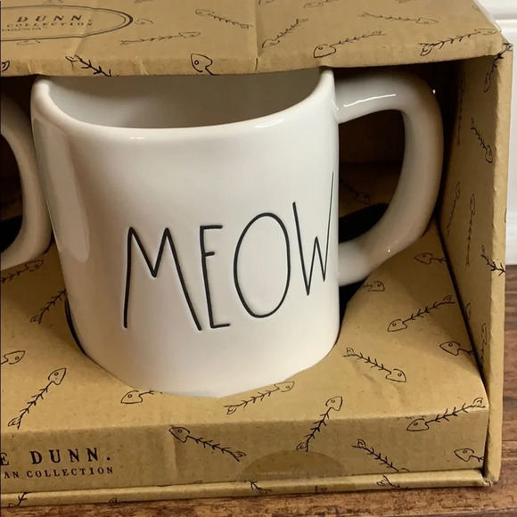 Rae Dunn Mugs Ceramic CAT DAD & MEOW Set New - Picture 4 of 8